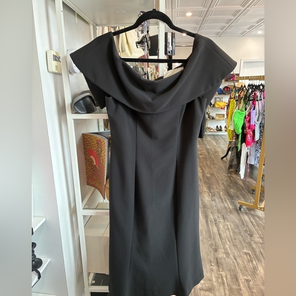 Aijek Black off the shoulder formal Dress